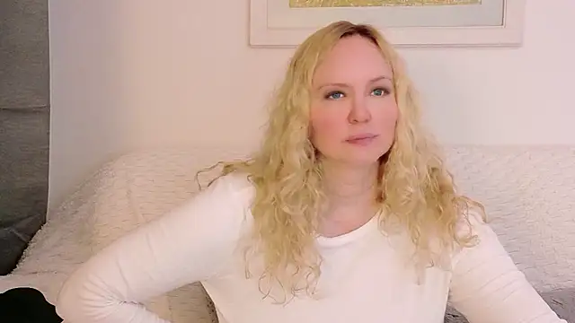 Sarah4you's cam snapshot