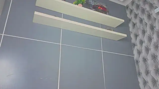 Hilary-banks's cam snapshot