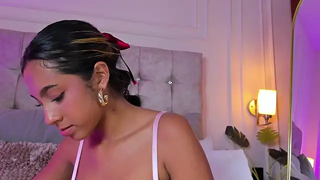 JasmineRoss_1's cam snapshot