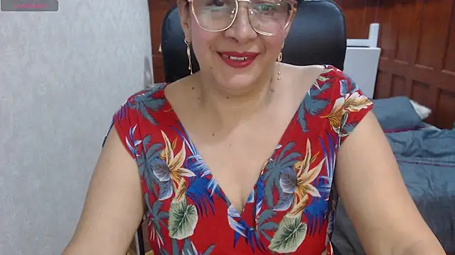 christy_ant's cam snapshot