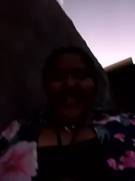 VaneandRossy's cam snapshot