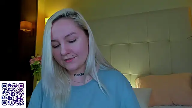 Debbie_Taylor's cam snapshot