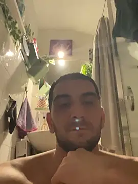 Anthopassif84's cam snapshot