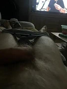 tomasek28 live sex cam