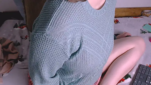 ChubbyMaia live sex cam