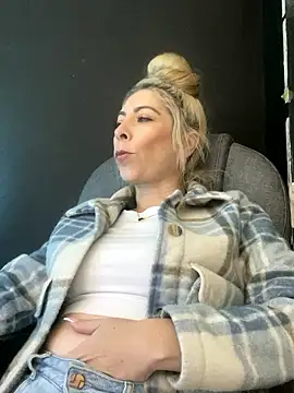 viktoria_davis_'s cam snapshot