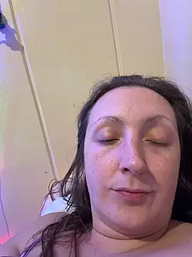 TheFishWife's cam snapshot