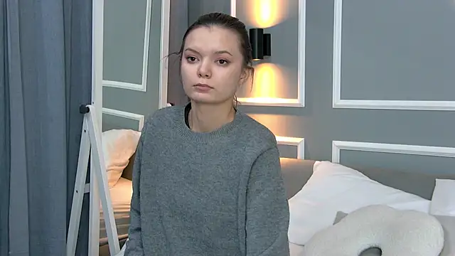 AsterQuinn live sex cam