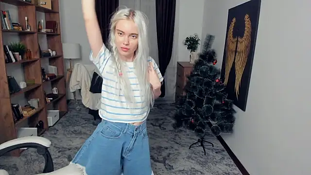 KristalCrowner's cam snapshot