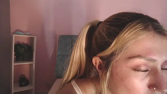 Camila_Russoo's cam snapshot