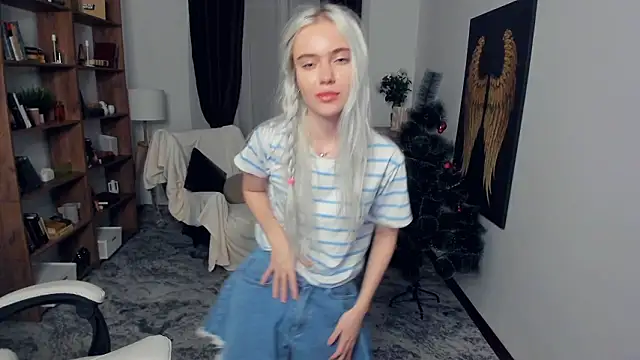 KristalCrowner's cam snapshot