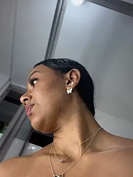 MiilaBlake's cam snapshot