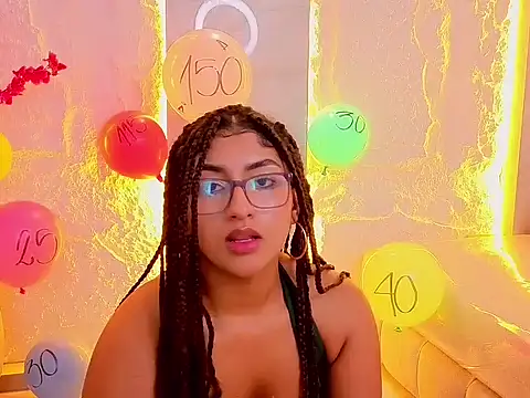 isabella_tp's cam snapshot