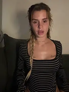 EmiliaCatalina live sex cam