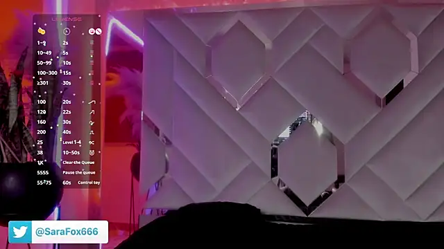 Sara_Foxx1's cam snapshot