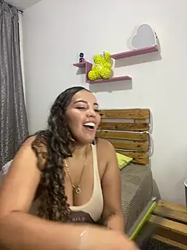 ISIS17_EF's cam snapshot