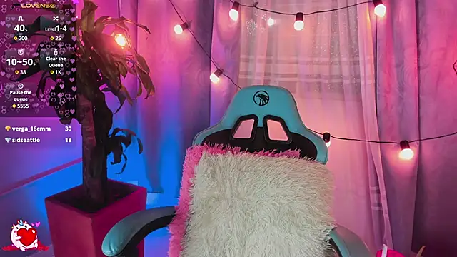 Lia_little18's cam snapshot