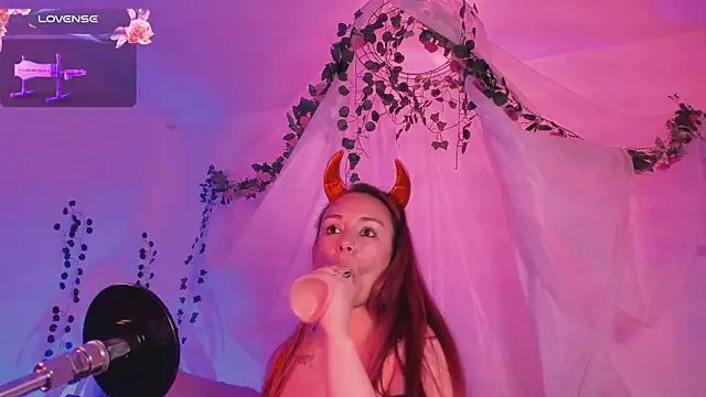 Emmayourgirl's cam snapshot