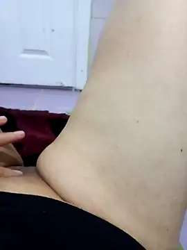 GULACIYAM live sex cam