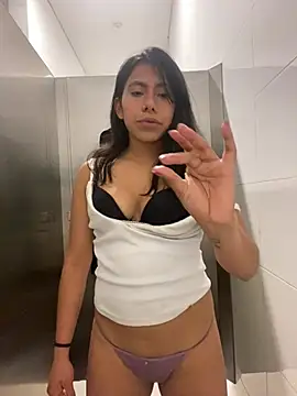 katerinnn99's cam snapshot