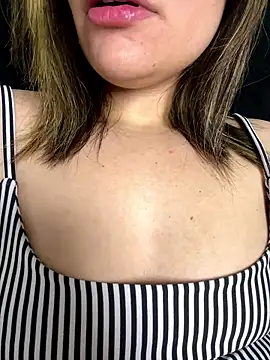 Zyrella's cam snapshot