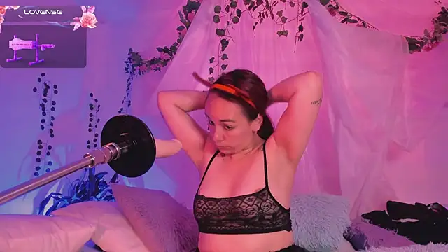 Emmayourgirl's cam snapshot