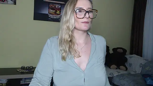 alicesweet21's cam snapshot