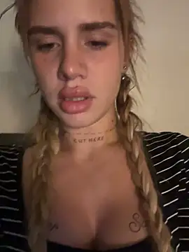 EmiliaCatalina live sex cam