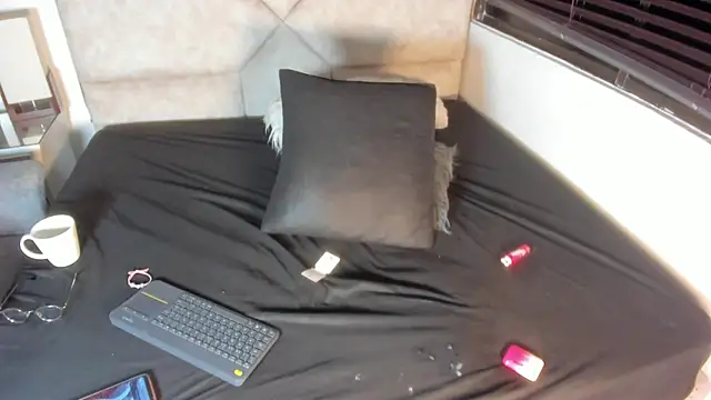 Scaarlett_22_'s cam snapshot