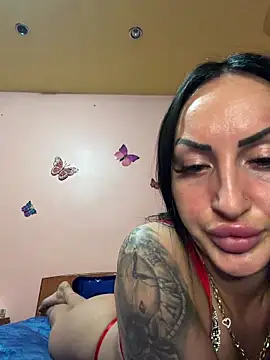 Yvi_Ufc's cam snapshot