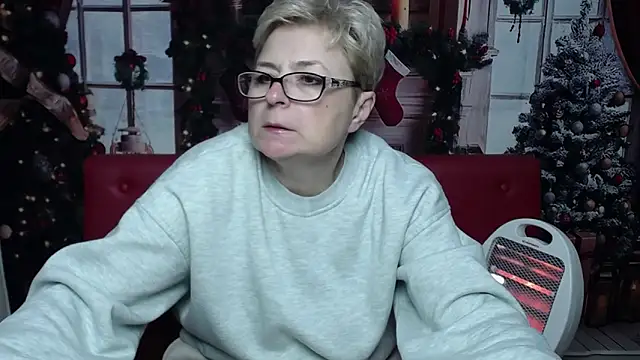 EmiliaGree live sex cam