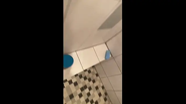 MolleDolle live sex cam