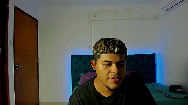 jordan_colman's cam snapshot