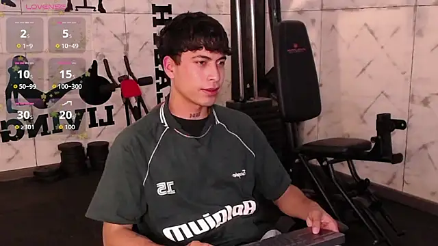 nico_herrera_'s cam snapshot