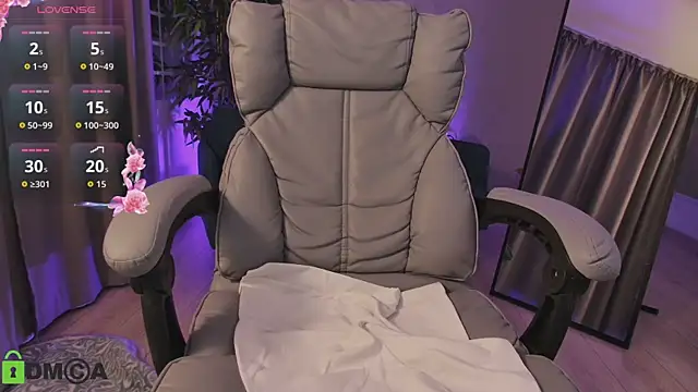 KaiaPearl live sex cam