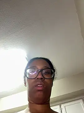 YeahhhitsBreezy live sex cam