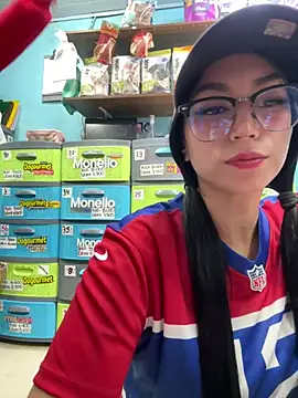 sophie_cute66 live sex cam