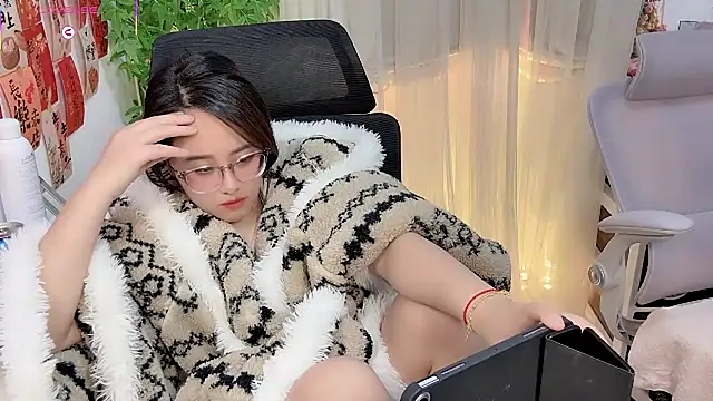 NEWONETO live sex cam