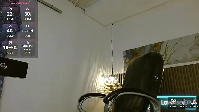 Dyla_n18 live sex cam