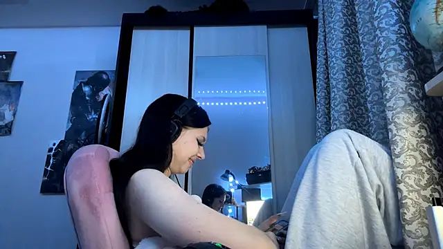 AnGallo's cam snapshot