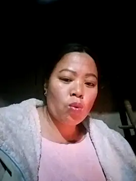 AlilaK2's cam snapshot