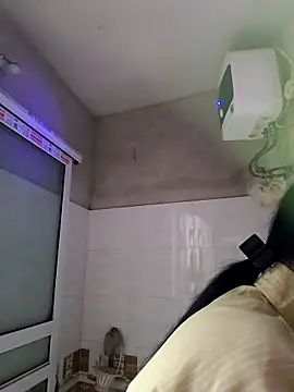 Basanis68's cam snapshot