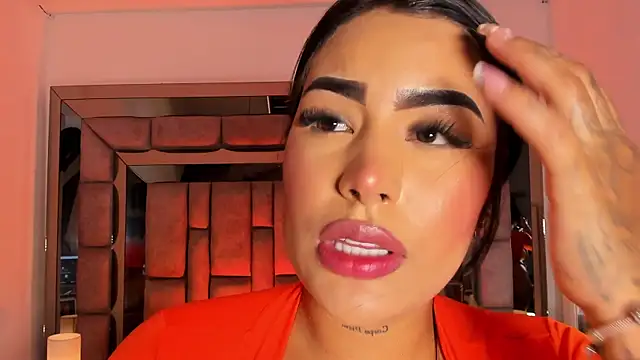 MaddyGray_'s cam snapshot