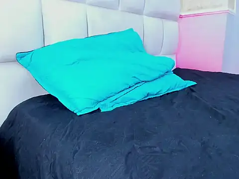 TyagoRoberts_ live sex cam