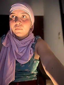 MatchedEyebrow live sex cam