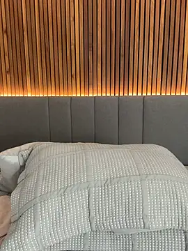 EmiilyAdams_'s cam snapshot