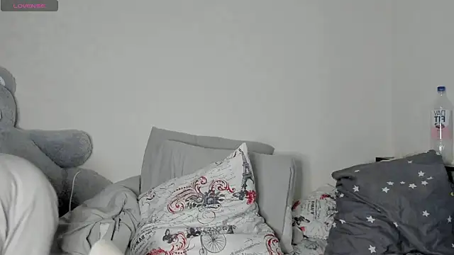 Charlotte_wow live sex cam