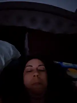 naughty69curls's cam snapshot