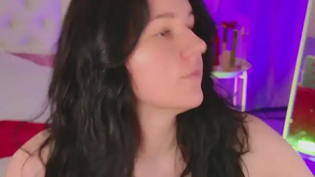 love_me__tonight_'s cam snapshot