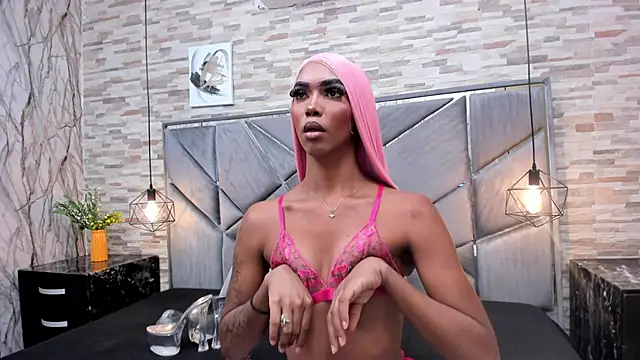 Fantasy_Trans_'s cam snapshot